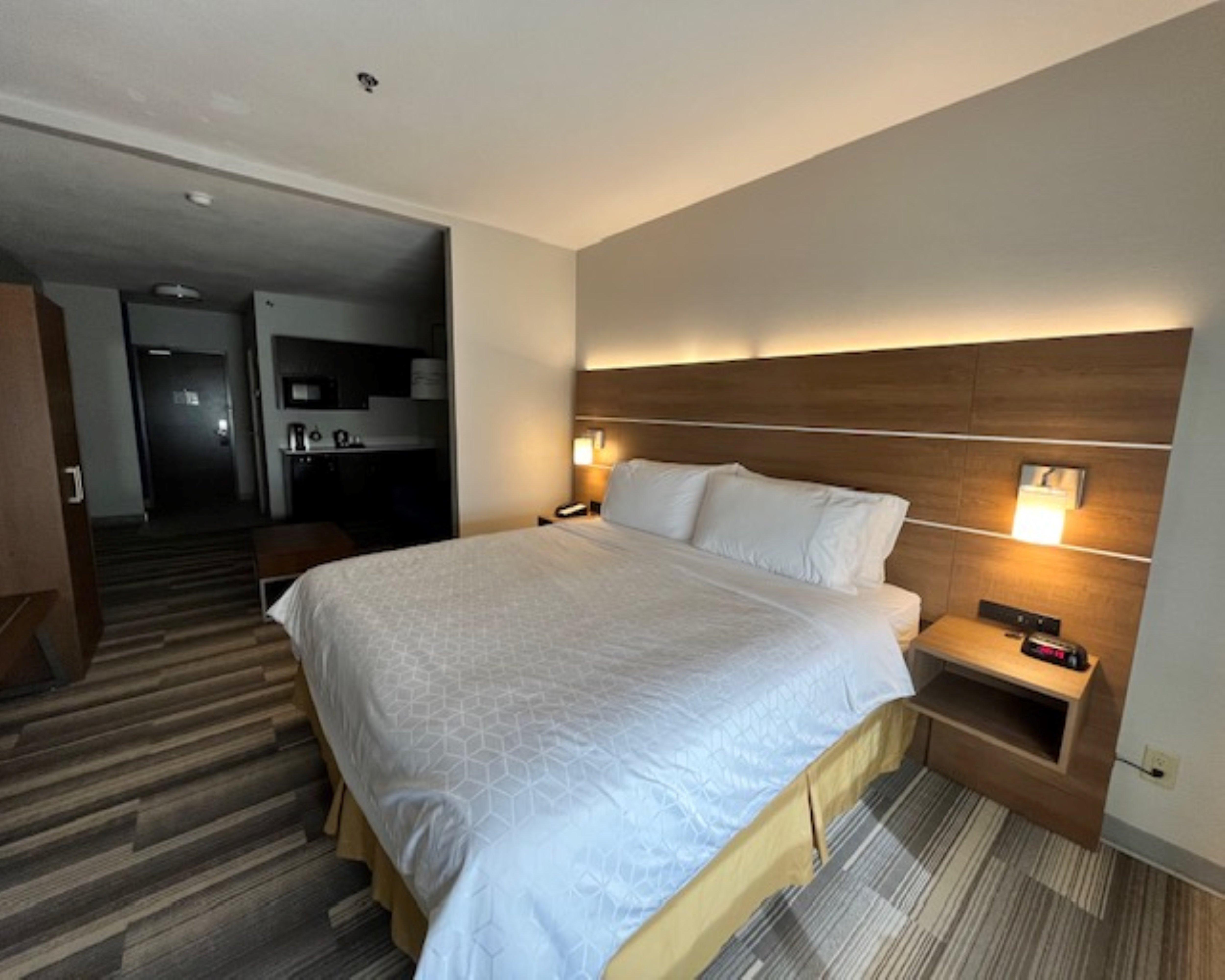 Holiday Inn Express Hotel & Suites-Edmonton South, An Ihg Hotel Esterno foto