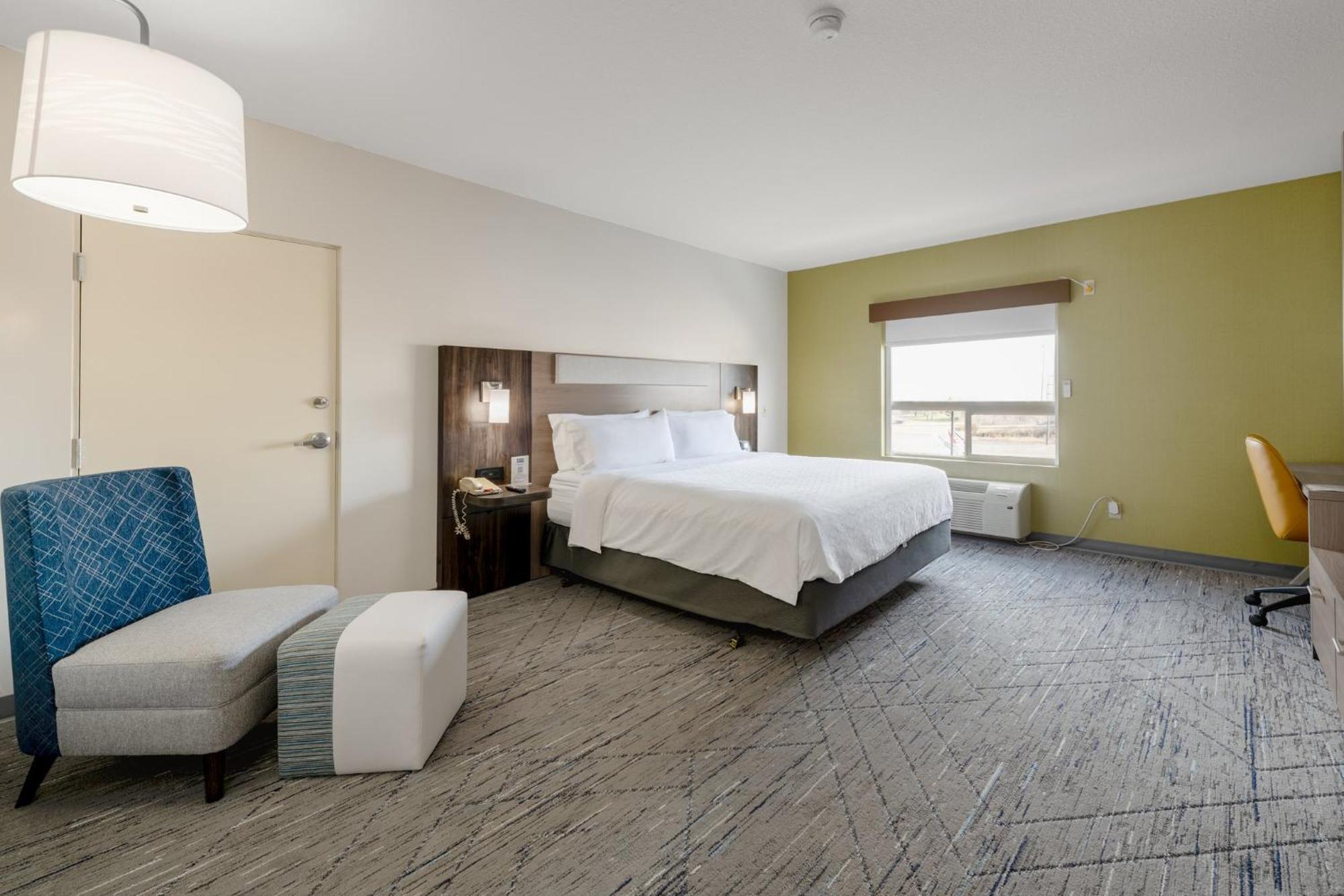 Holiday Inn Express Hotel & Suites-Edmonton South, An Ihg Hotel Esterno foto