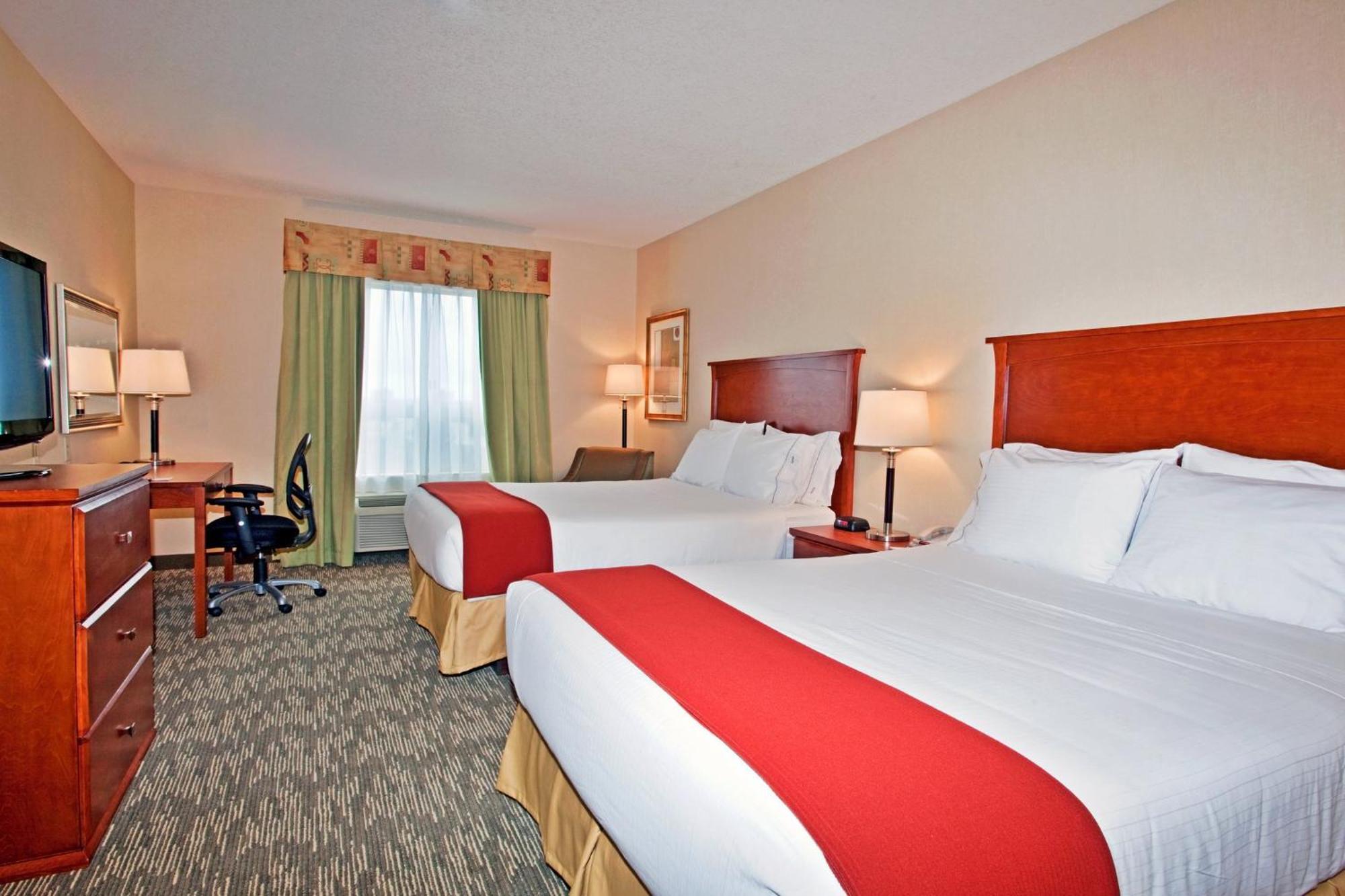 Holiday Inn Express Hotel & Suites-Edmonton South, An Ihg Hotel Esterno foto