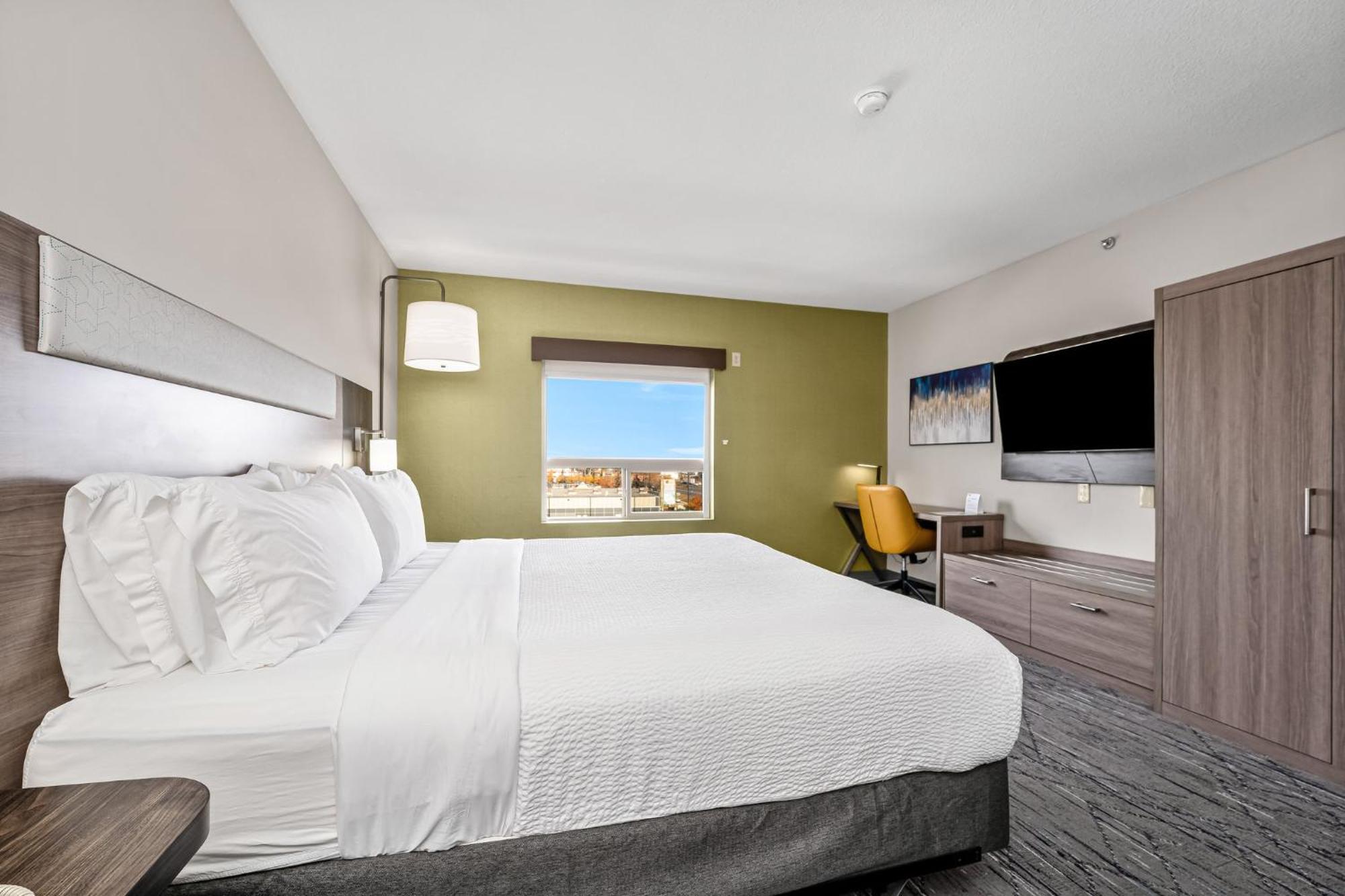 Holiday Inn Express Hotel & Suites-Edmonton South, An Ihg Hotel Esterno foto